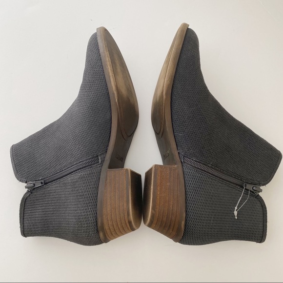 Kensie gray booties Size 9 - Picture 5 of 9